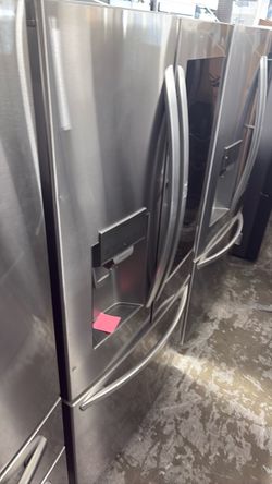 LG Knock, knock Refrigerator