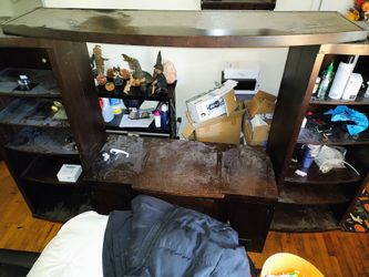 Entertainment center