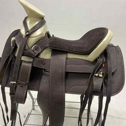 Montura charra de cuero tipo esqueleto