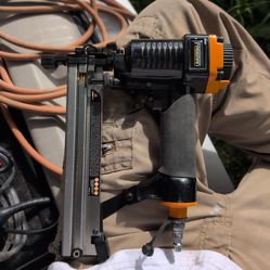 Freeman crown stapler