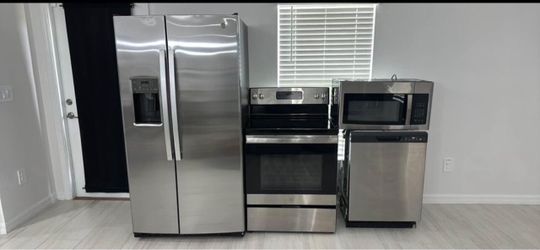 Stainless Steel Kitchen Appliance Set