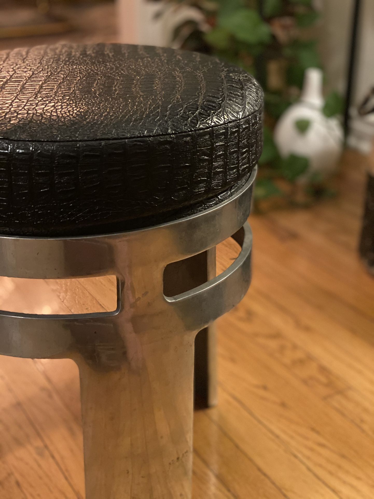 METAL CUSHION Foot STOOL