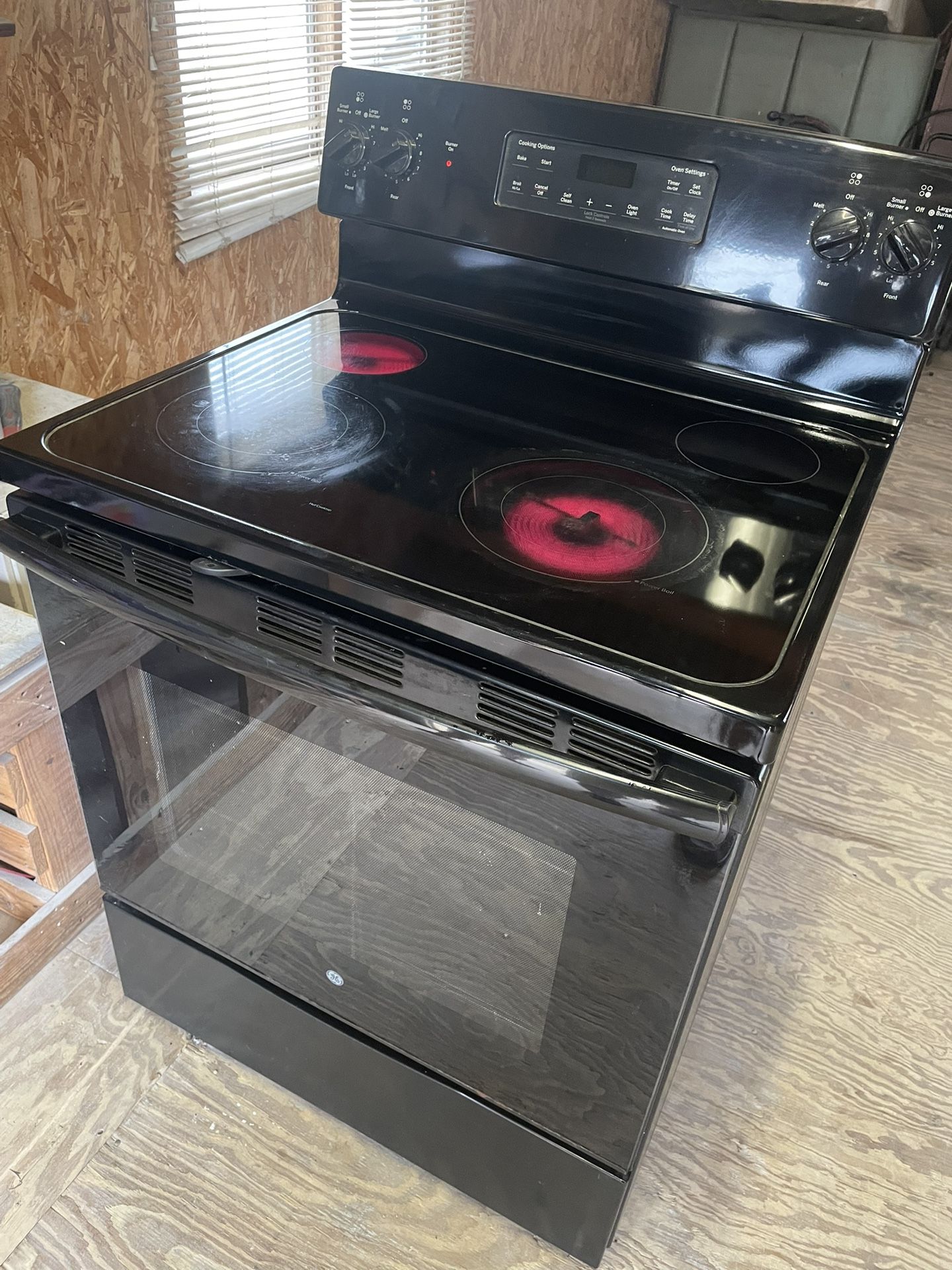 Marble Black Smooth Top Stove