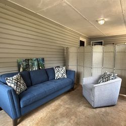 Living Room Set (can Deliver)