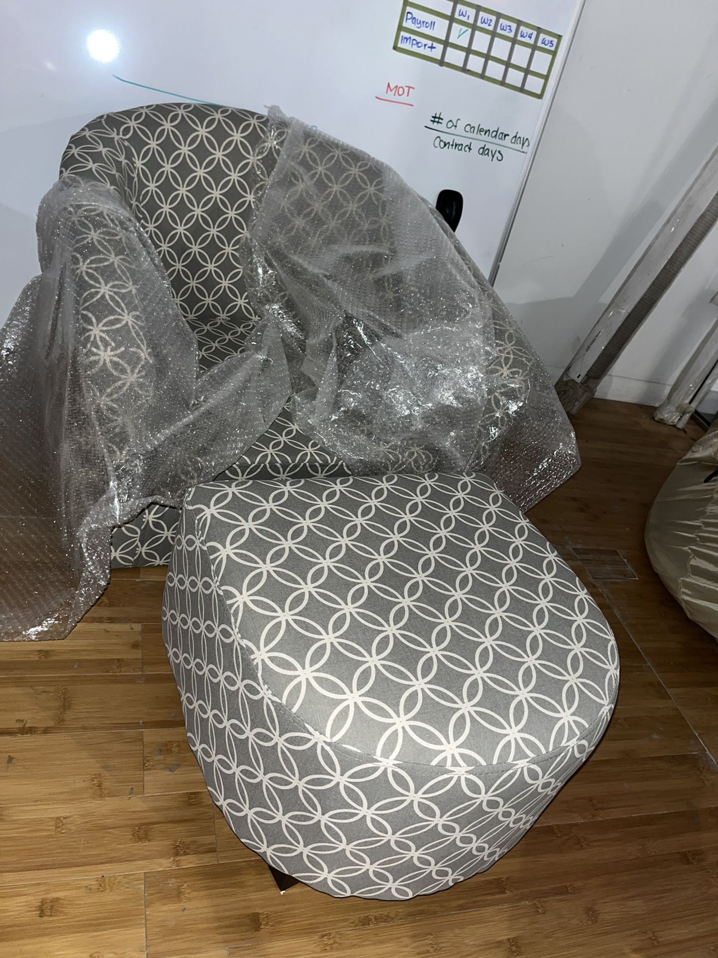 Couch set grey with white details