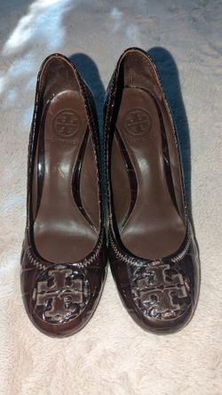 Tory Burch WEDGE Heels - SIZE 8