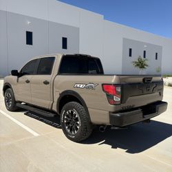 2020 Nissan Titan