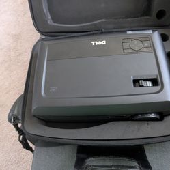 Used Dell Projector Excellent Condition $40