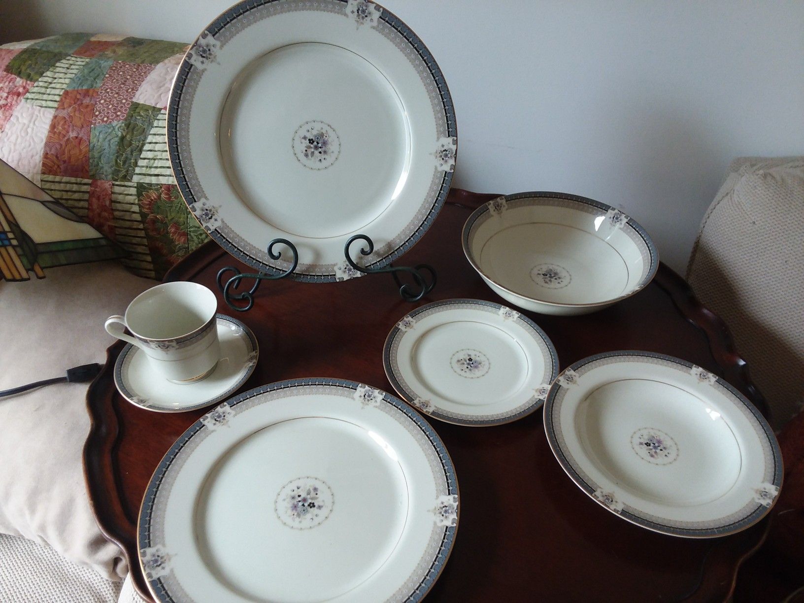 Mikasa China Full Set, Grande Ivory Pattern