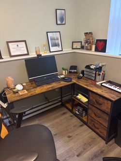 Rustic L-Shaped Computer Desk with Keyboard Tray & Storage – Great Condition