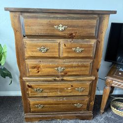 Dresser 5 Drawers 