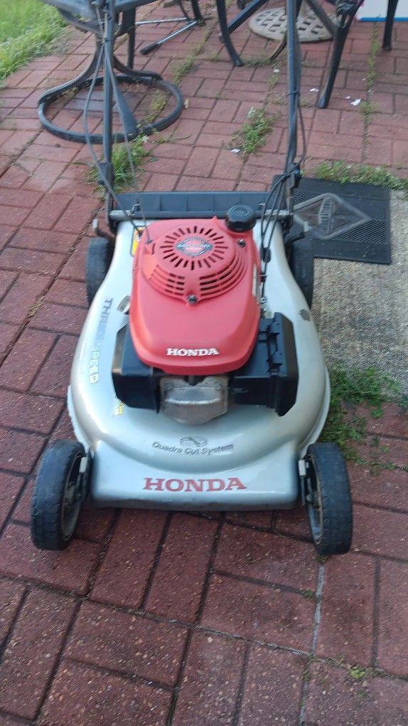 Honda 3 Speed Self Propelled Lawn Mower