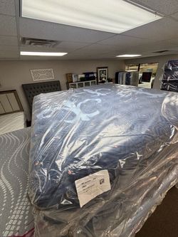 King Stearns and foster Lux estate Mattress