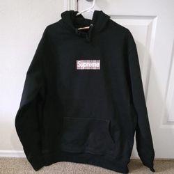 Supreme Burberry Box logo