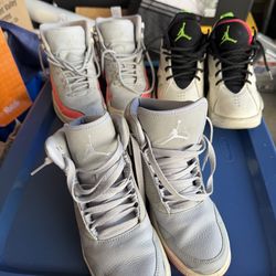 Jordan tennis shoes size 5.5 Y