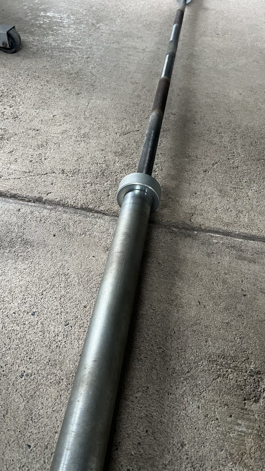 Rogue Ohio Power Bar – 45lb – Excellent Barbell