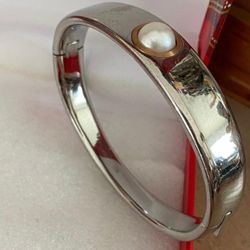 Pulsera Caña Stainlend ADORNO Perla Joyería Antigua 