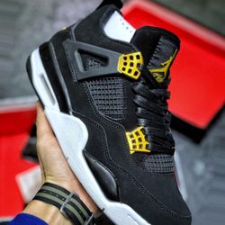 Jordan 4 Royalty 5