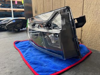 2022 2023 2024 HONDA PASSPORT RIDGELINE RIGHT SIDE HEADLIGHT OEM USED #8219