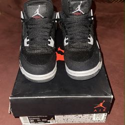 Jordan 4s