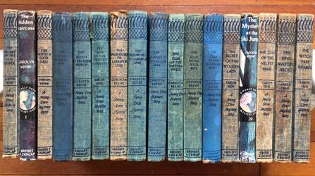 Nancy Drew Books: Blue Cover Editions