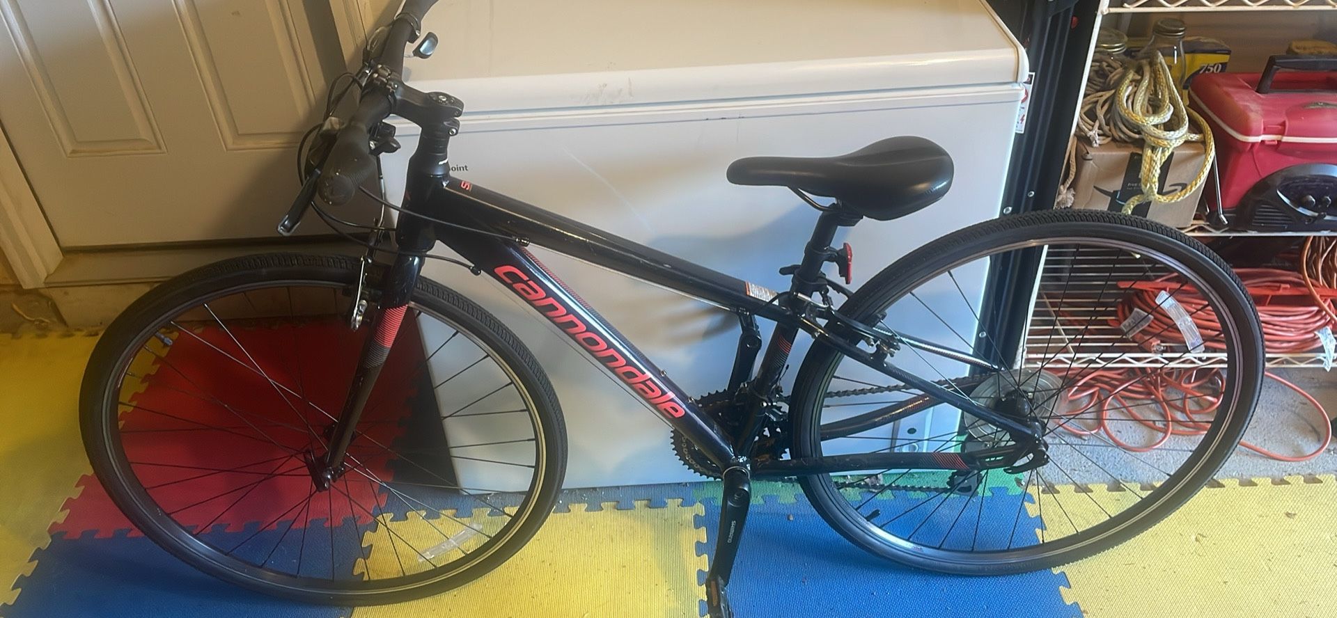 26’ Cannondale Mountain Bike