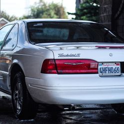 1997 Ford Thunderbird