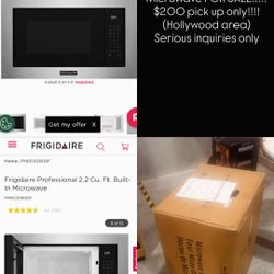 BRAND NEW Frigidaire Microwave 