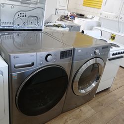 LG Washer And Gas Dryer Super Large Capacity Steam Cycle Washer 