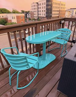 Teal outdoor table and 2 chairs