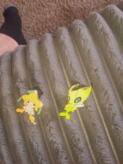 Pokemon pins