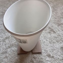 Waste Basket Paper Garbage Bin - Elegant Classy Sterlite 2.5 Gallon 10 Quart Plain White Trash Can 