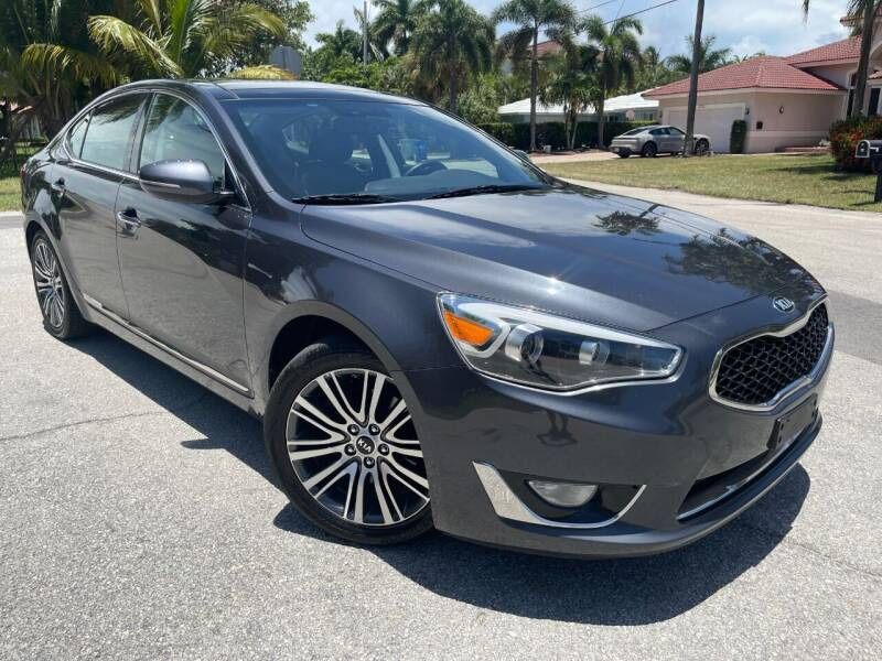 2015 KIA Cadenza