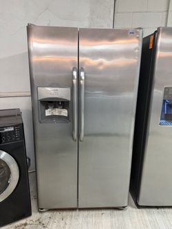Frigidaire Side By Side Refrigerator