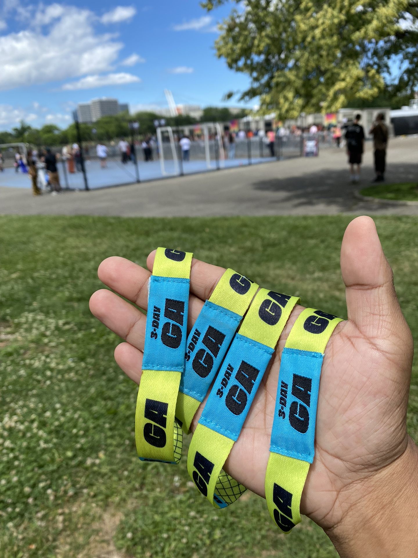 GOVERNORS BALL 2024 SUNDAY OUTSIDE BOX OFFICE MEET UP!!