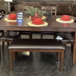 Beautiful 6pc Dinning Table Set 