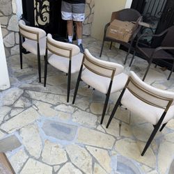 Set Of 4 Arhaus Inspired Side Chairs, Arhaus Jagger Dining Chairs Armless, Armless Arhaus Style Chair 