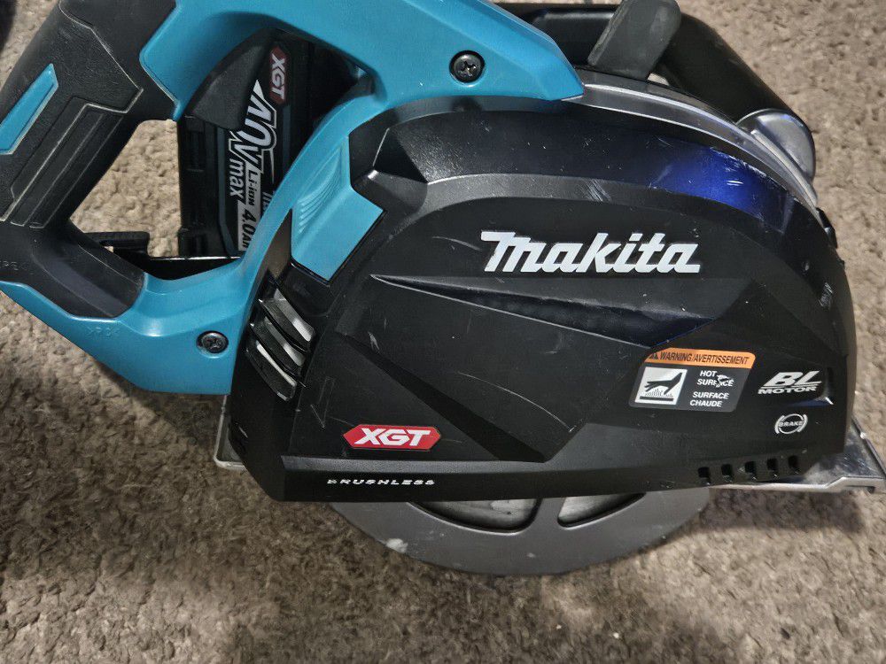 Makita 40V max XGT Brushless Cordless 7-1/4 in. Metal Cutting Saw, with Electric Brake and Chip Collector

