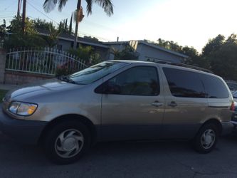 Toyota Sienna 2000