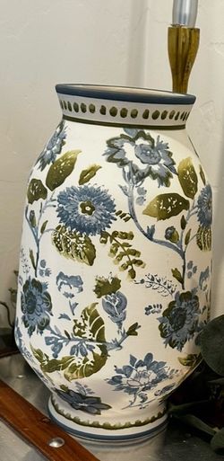 Large Ceramic Floral Table Lamp