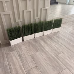 Artificial plant with pot , indoor/outdoor grass