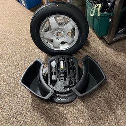 2018 Jeep Grand Cherokee Jack/Spare Tire