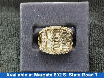 Women's Ring - Yellow Gold 10k (.417) 7.1 grams Size 8