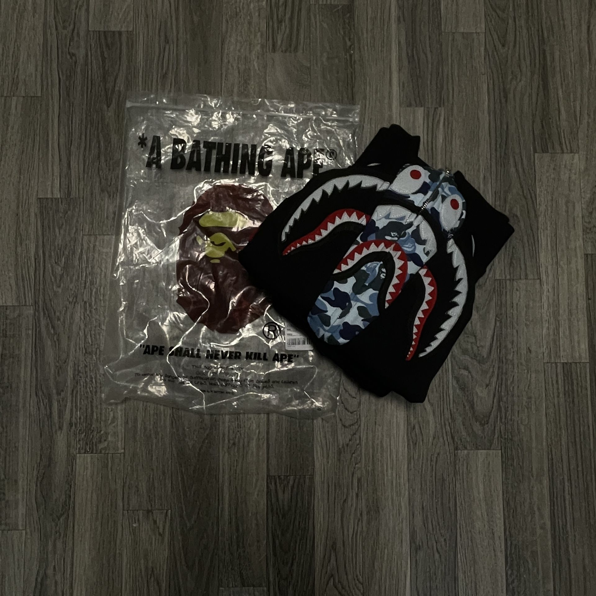 BLUE FULL ZIP BAPE FOR SALE🔌