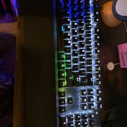 Steelseries Apex 5 Keyboard With Keycaps