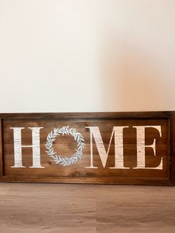 Wood Frame Home Sign With Metal Wreath Decor Smoke Free Home