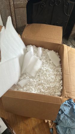 Packing peanuts