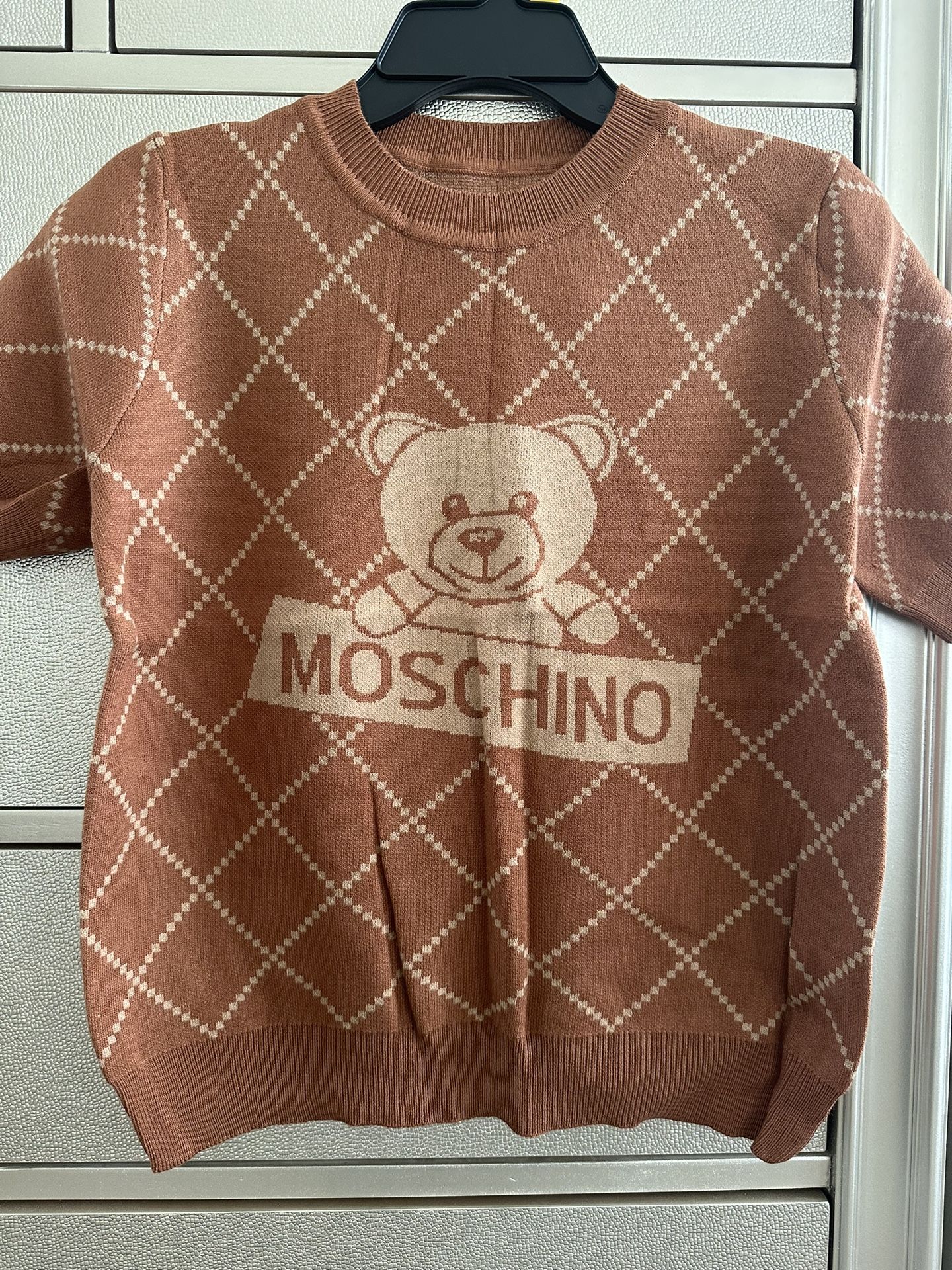 Women’s Top Medium Size