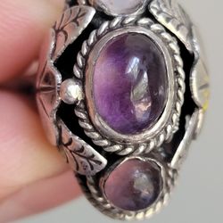 Vintage Sterling Silver And Amethyst Ring Size 6 Can Be Adjusted To 7
