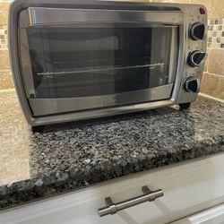 Toaster  / Counter Top Oven - Perfect Size For Two
